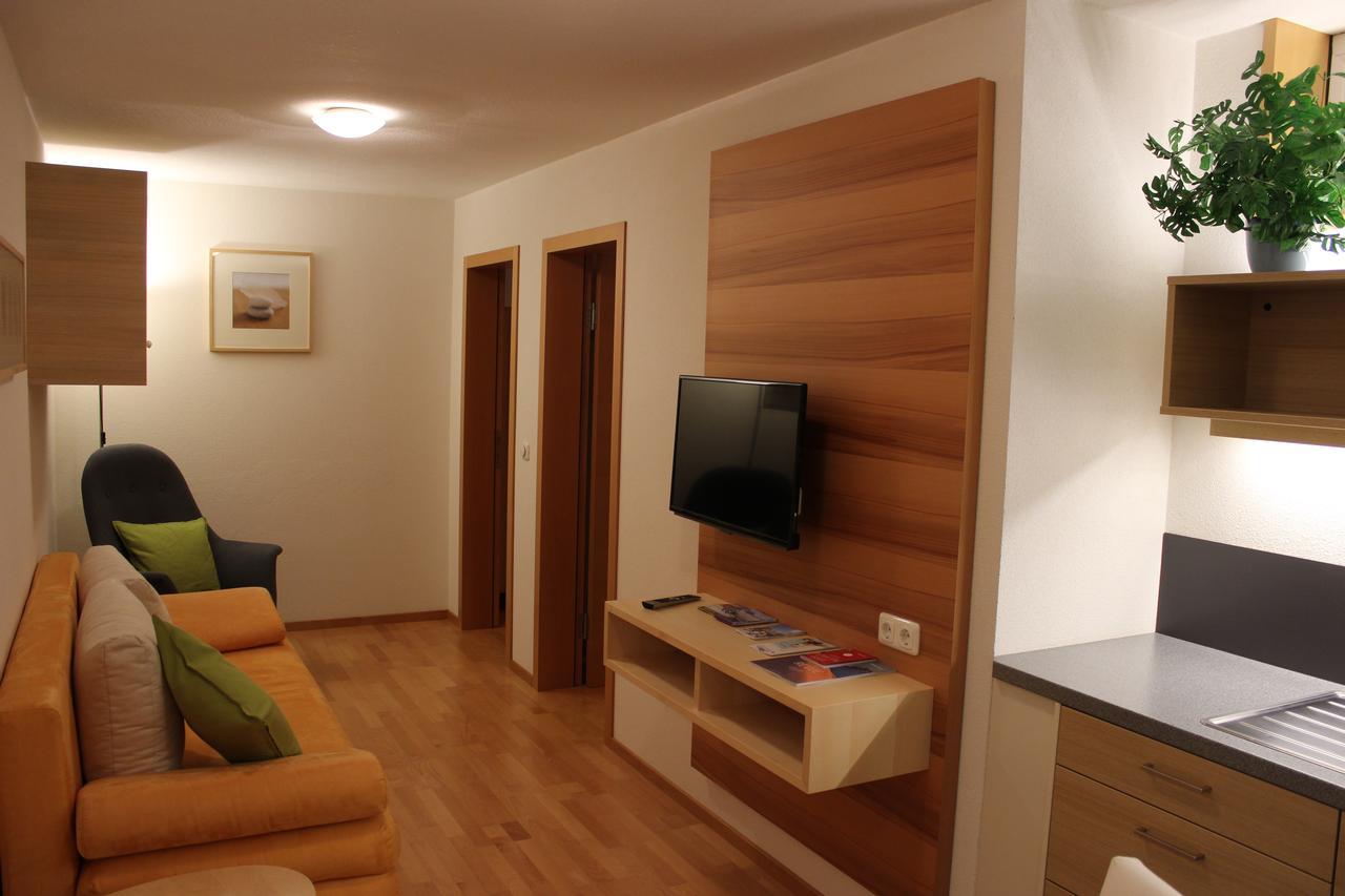 Haus Arosa Apartment Pettneu am Arlberg Exterior photo
